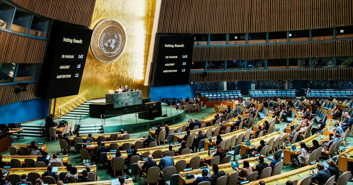 فلسطين ترحب بإقرار الأمم المتحدة "إعلان نيويورك".. وفرنسا: خطوة لا رجعة عنها