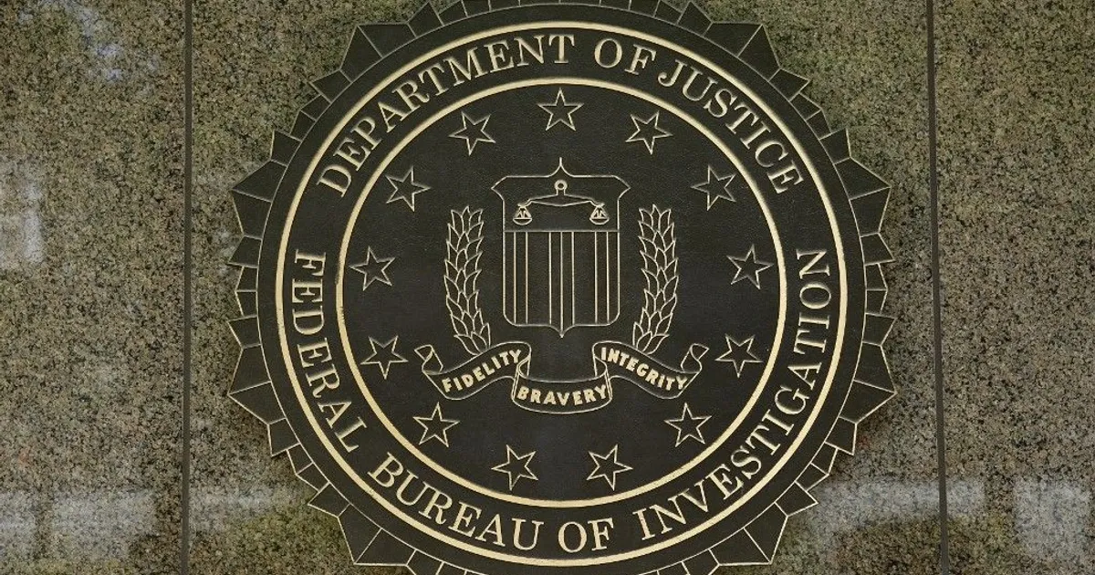 دعوى قضائية تتهم البيت الأبيض بفرض نفوذ "غير مسبوق" على FBI