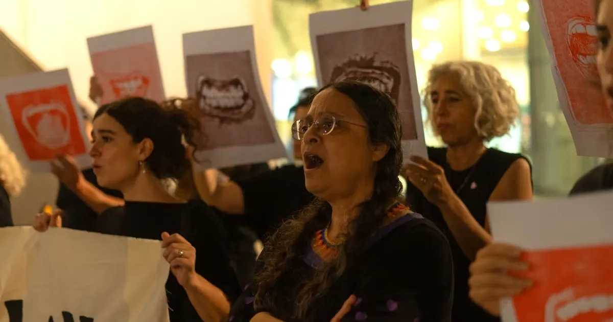 شعراء وفنانون إسرائيليون ضد الإبادة الثقافية وتدمير غزة
