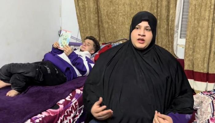 ألفاظ غير لائقة.. تفاصيل القبض على البلوغر عمر فرج وشقيقه «أم عمر»