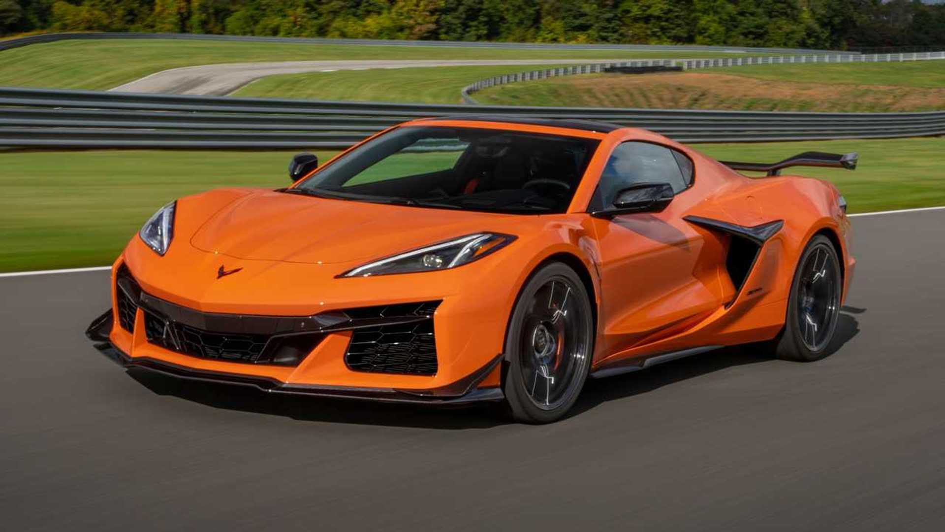 سيارات كورفيت Z06 الجديدة معروضة للبيع - بعضها بخصومات هائلة