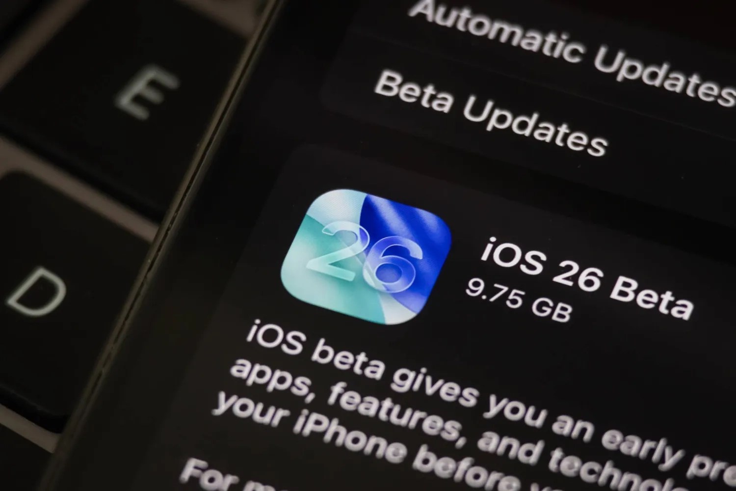كل ما تريد معرفته عن “آي أو أس 26” iOS 26 من أبل رسميا