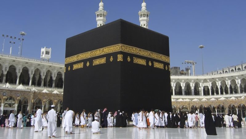 اختفاء ظل الكعبة .. ظاهرة فلكية نادرة بسبب تعامد الشمس