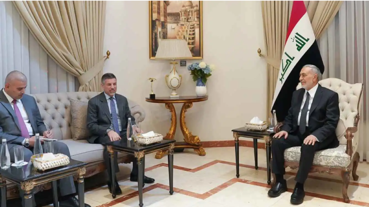 العراق.. المشهداني يبحث مع القائم بالأعمال الأمريكي انسحاب القوات من قاعدة عين الأسد