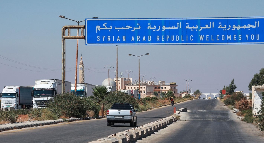 الأردن يسمح باستيراد سلع من سوريا مع تعافي الحركة التجارية البينية منذ سقوط الأسد