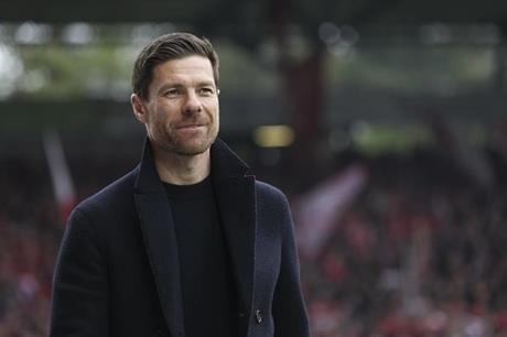 ريال مدريد يراهن على ألونسو لإفساد صفقة ليفربول المنتظرة - ملاعب