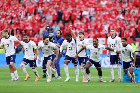 استبعاد مهاجم منتخب إنجلترا قبل مواجهة تصفيات كأس العالم للإصابة - ملاعب