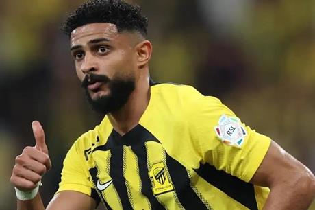بسبب العمري.. الاتحاد يهدد صفقة النصر الدفاعية - ملاعب
