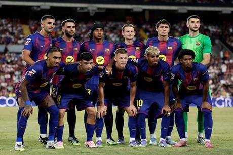 خلاف حاد بين ثنائي برشلونة بسبب تدخل عنيف - ملاعب