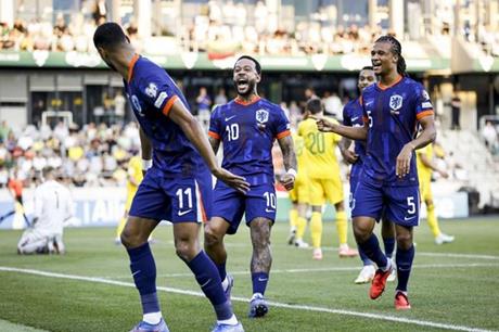 هولندا تقتنص فوزا ثمينا أمام ليتوانيا في تصفيات كأس العالم - ملاعب
