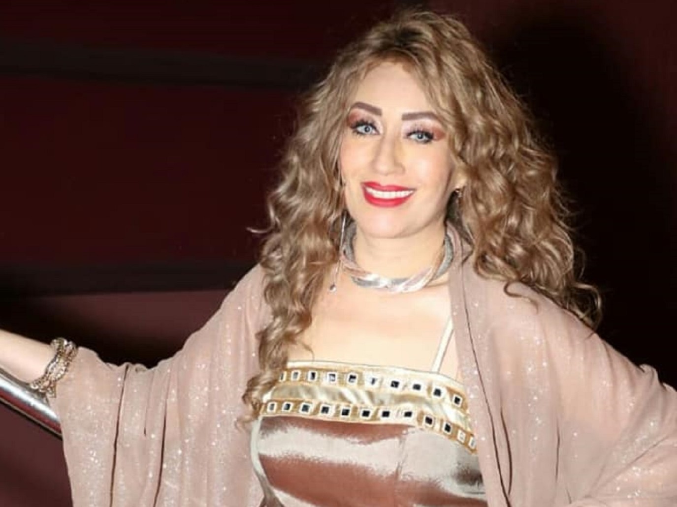 إيناس مكي: مرض مناعي نادر وراء معاناتي