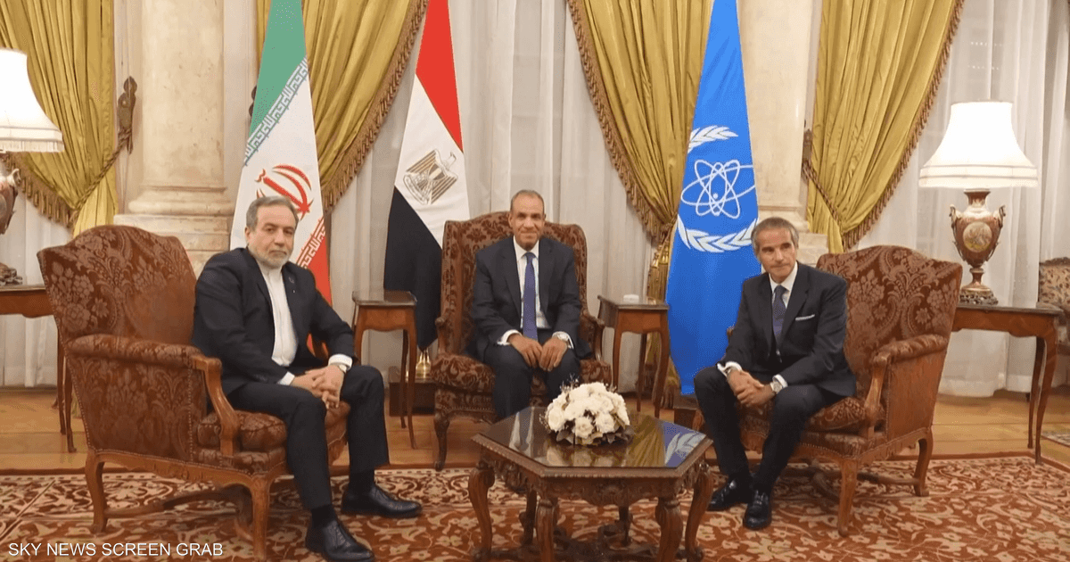 مصر تكسر جمود "نووي إيران".. اتفاق يفتح باب عودة المفاوضات