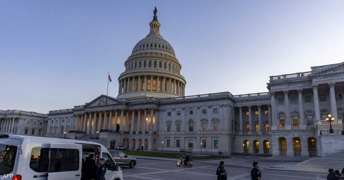 مشروع ترامب للضرائب يجتاز عقبة الشيوخ رغم تحذيرات الدين
